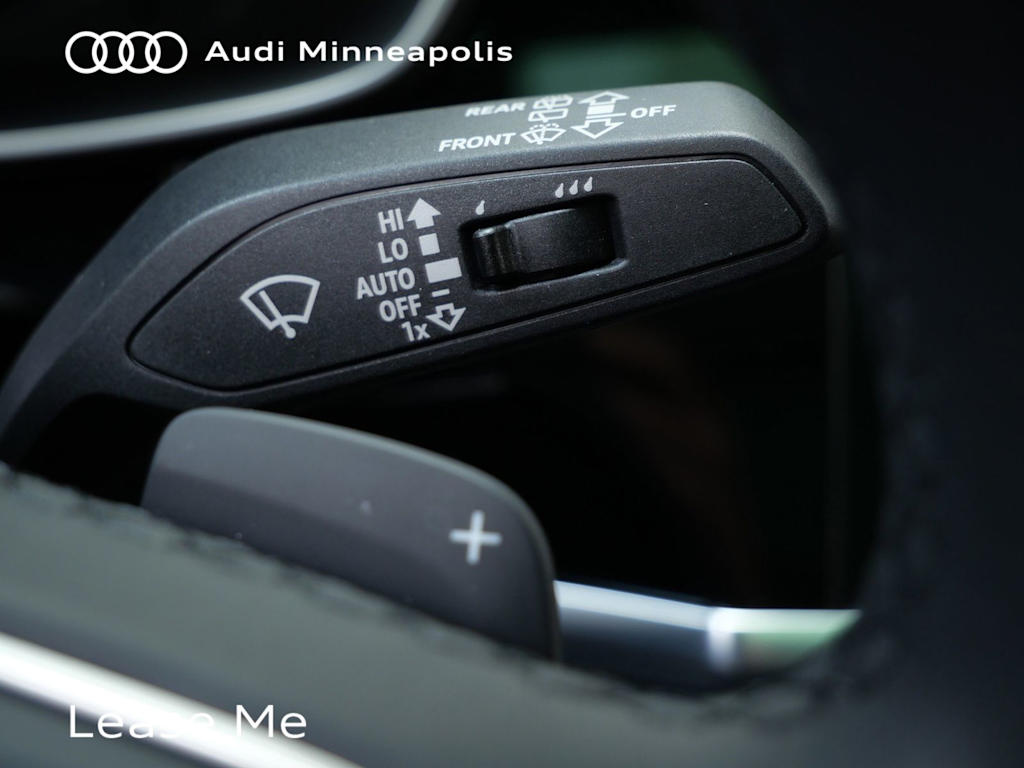 Thumbnail: 2025 Audi Q3 - 11