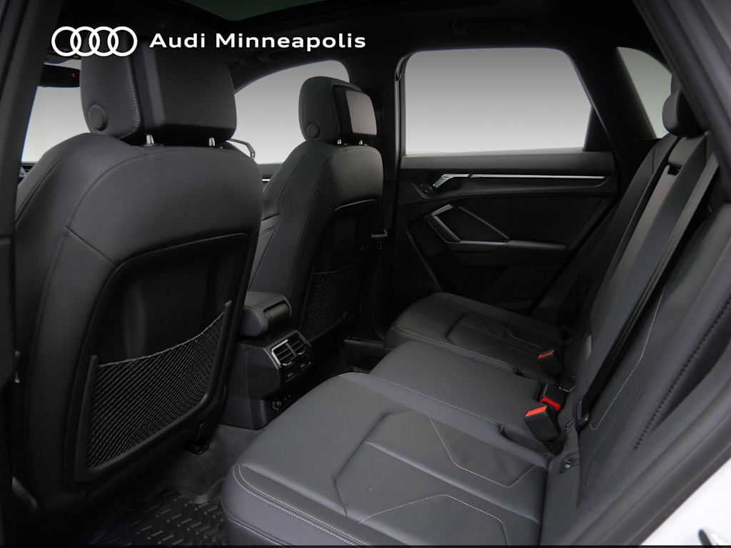 Thumbnail: 2023 Audi Q3 - 8