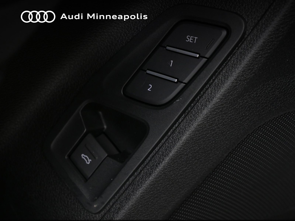 Thumbnail: 2023 Audi Q3 - 19