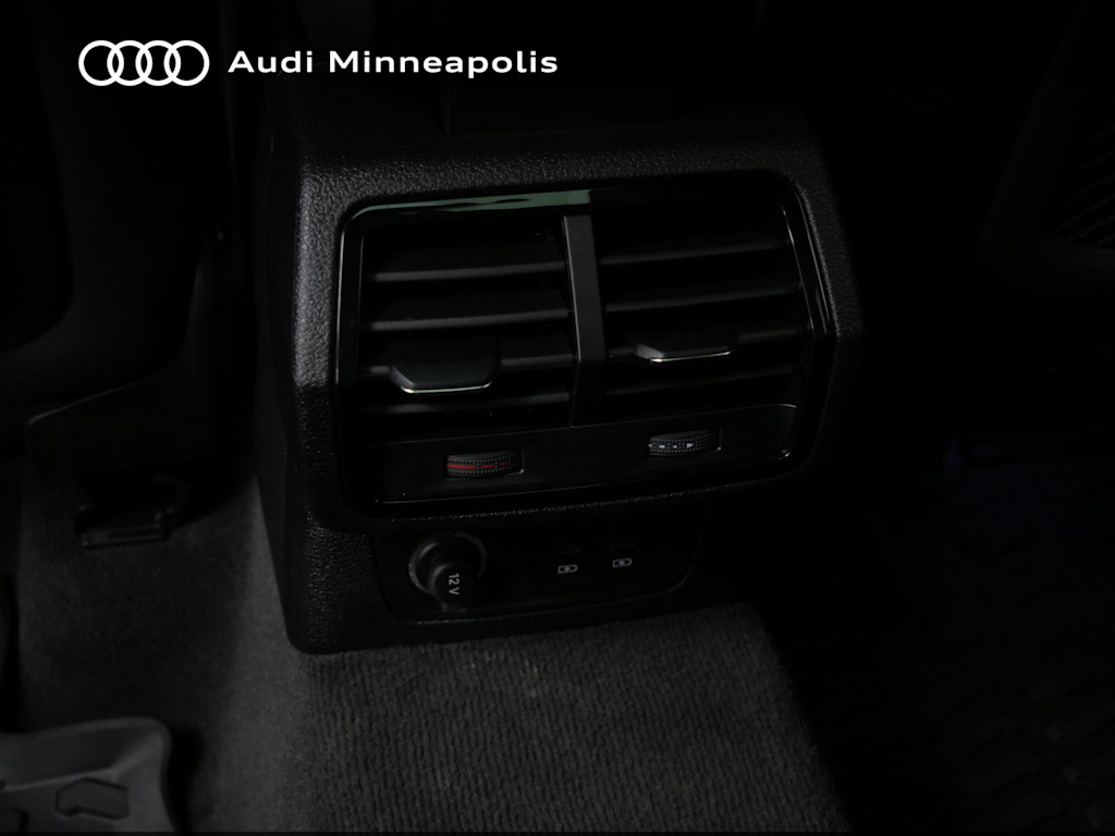 Thumbnail: 2023 Audi Q3 - 18
