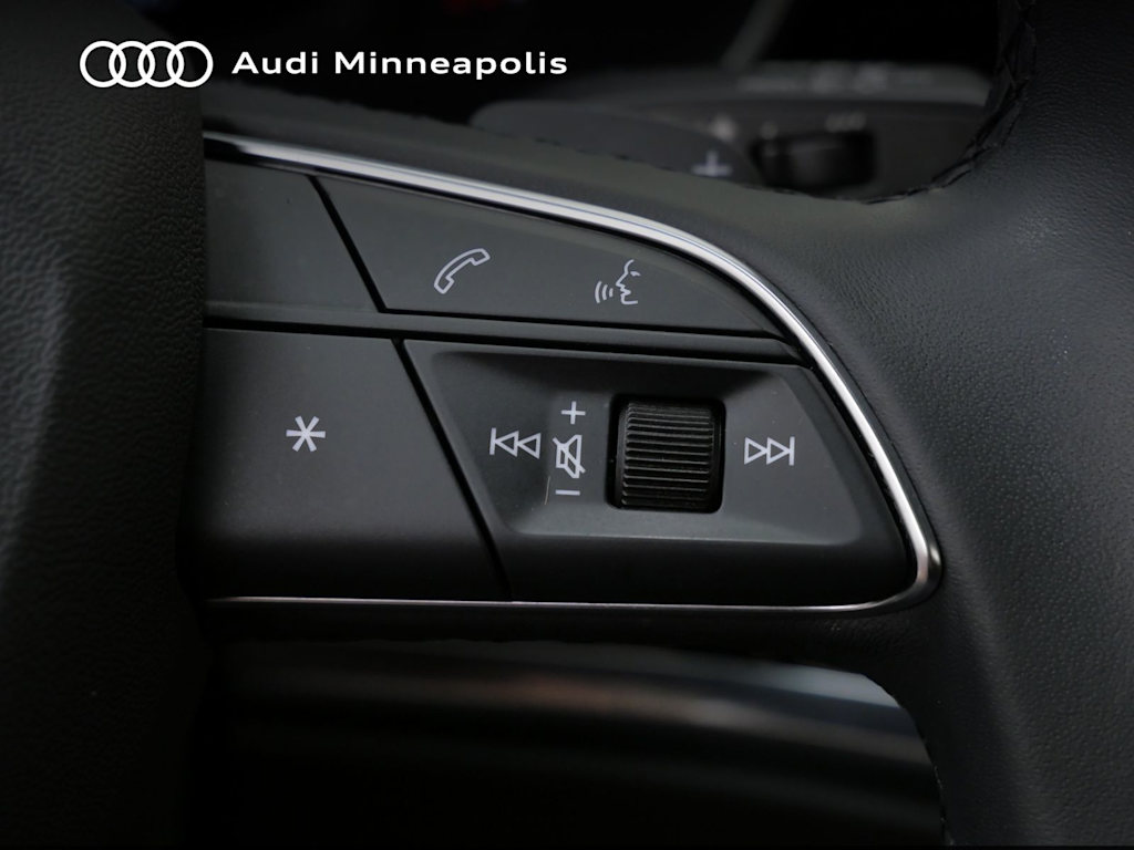 Thumbnail: 2023 Audi Q3 - 22
