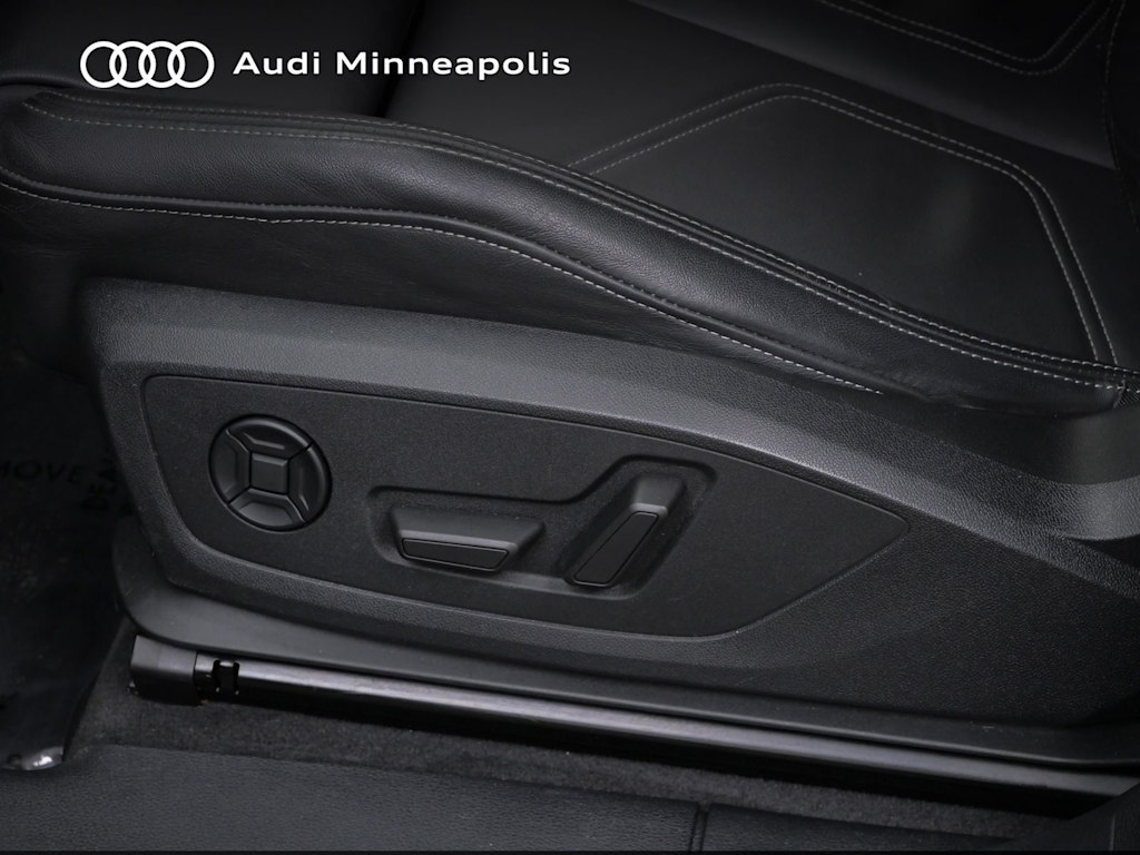 Thumbnail: 2023 Audi Q3 - 16