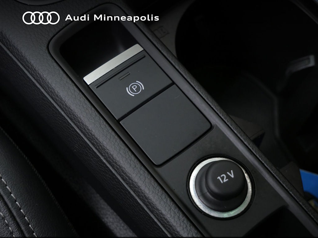 Thumbnail: 2023 Audi Q3 - 26
