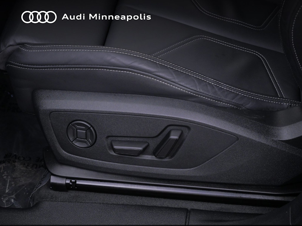 Thumbnail: 2025 Audi Q3 - 15