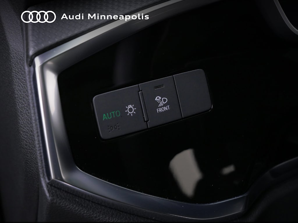 Thumbnail: 2025 Audi Q3 - 19