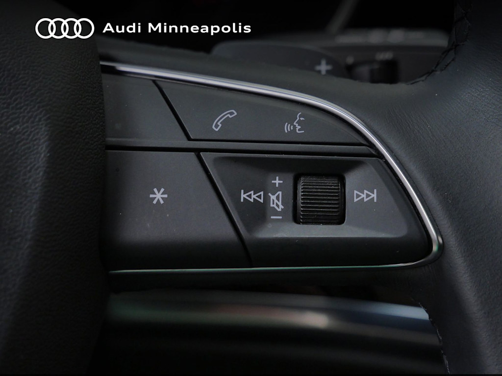 Thumbnail: 2023 Audi Q3 - 23