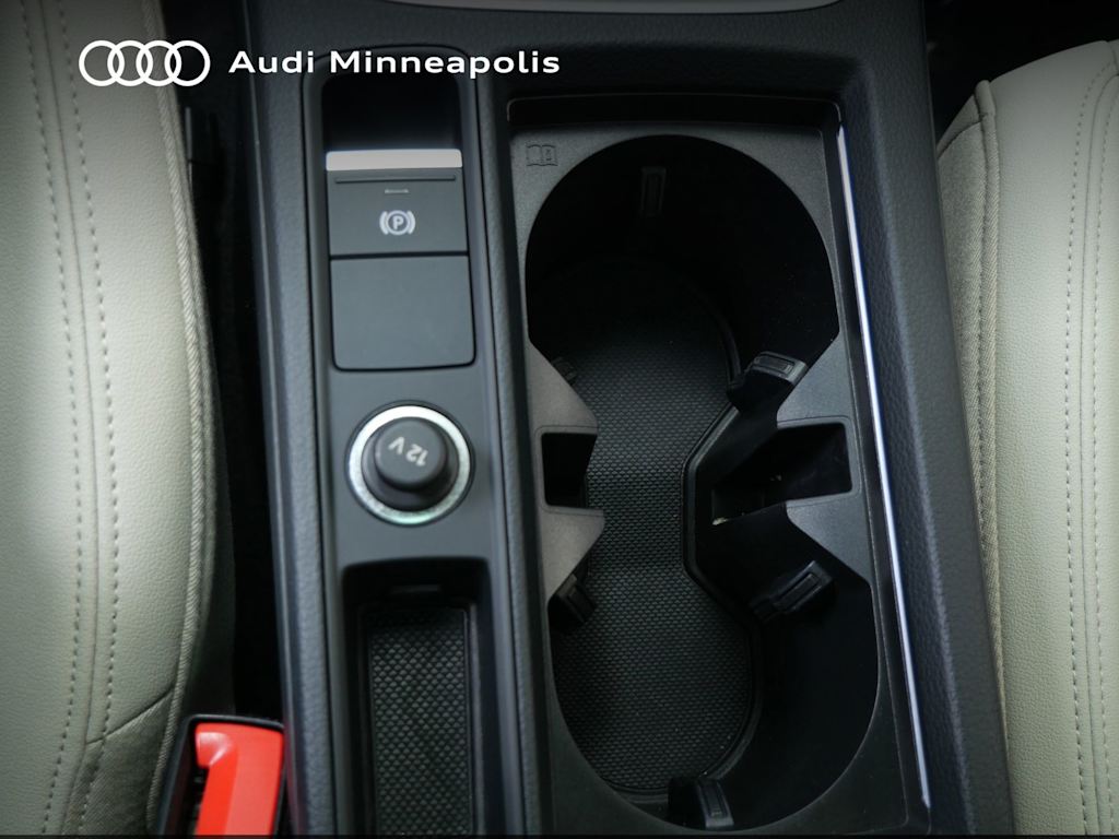 Thumbnail: 2021 Audi Q3 - 23