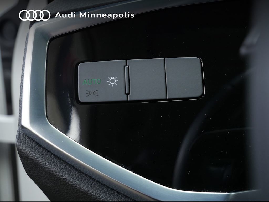 Thumbnail: 2021 Audi Q3 - 19