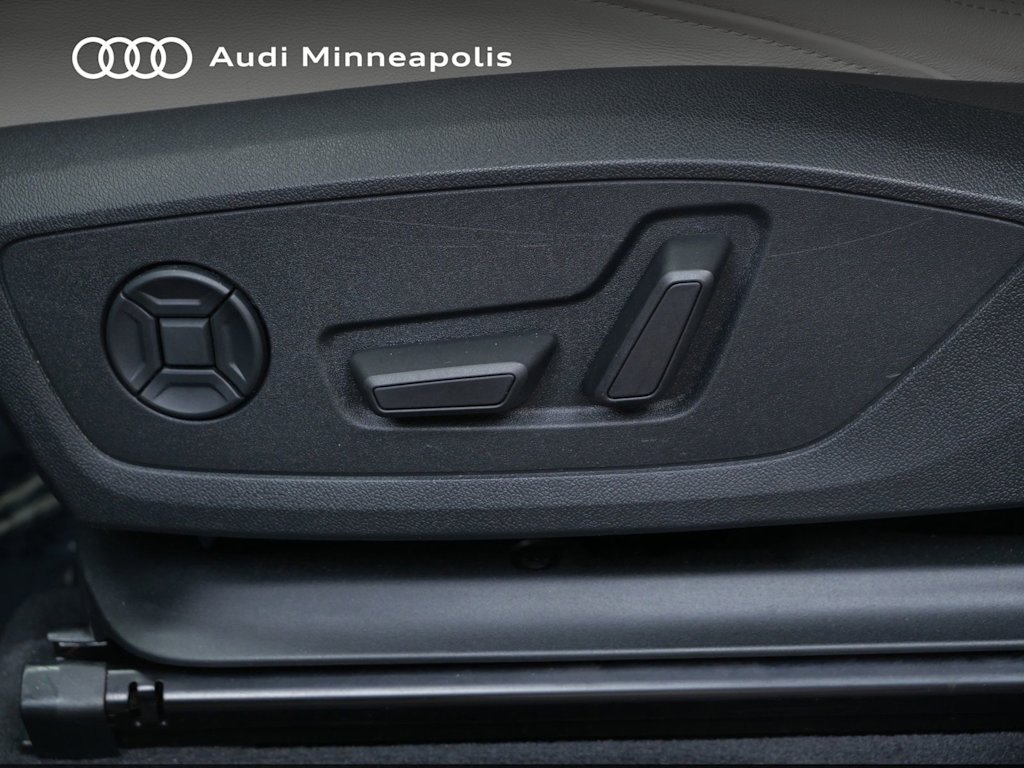 Thumbnail: 2021 Audi Q3 - 16