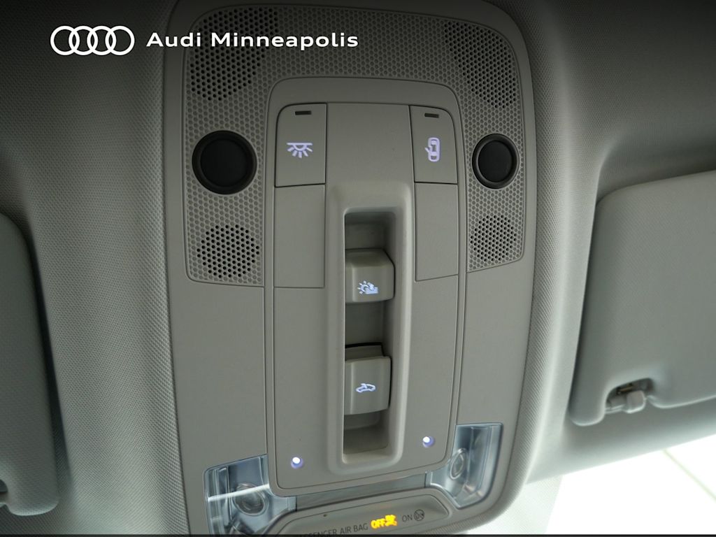 Thumbnail: 2021 Audi Q3 - 25