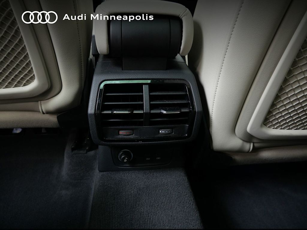 Thumbnail: 2021 Audi Q3 - 18