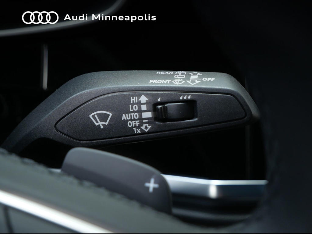 Thumbnail: 2025 Audi Q3 - 24