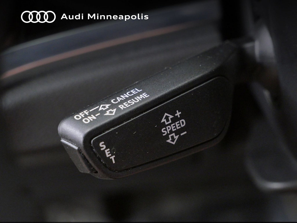 Thumbnail: 2020 Audi Q3 - 10
