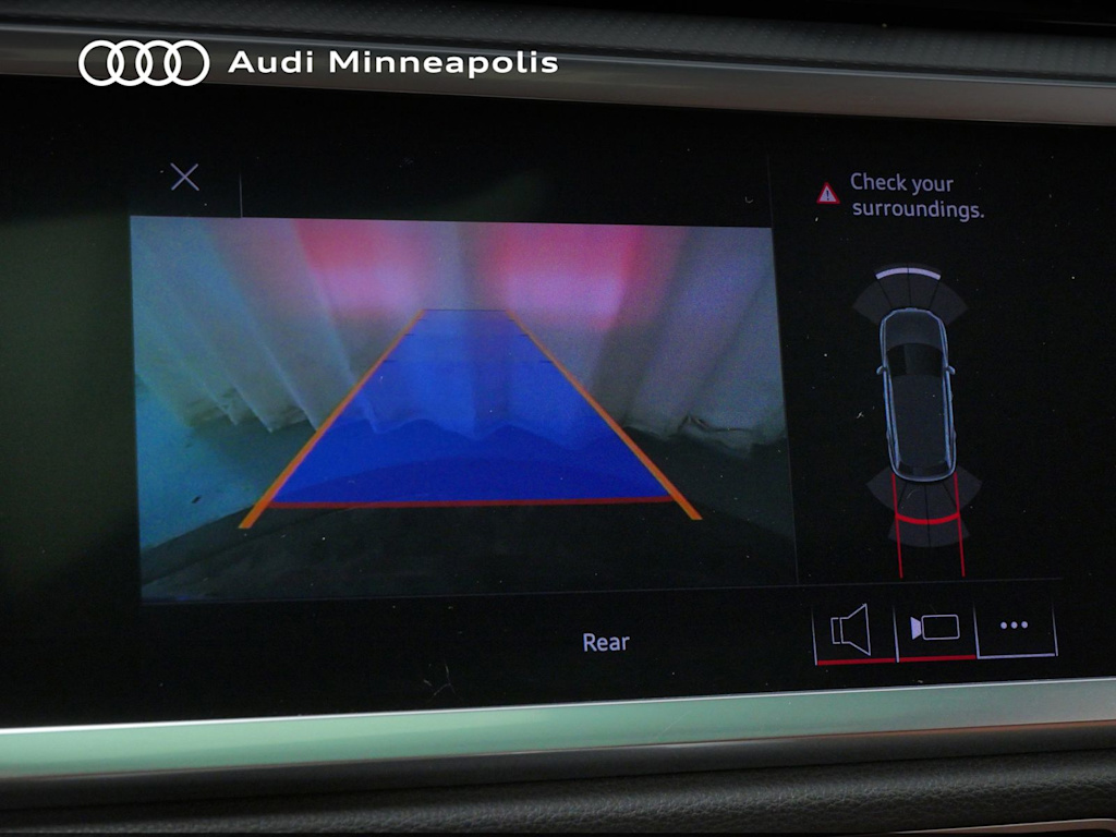 Thumbnail: 2020 Audi Q3 - 26