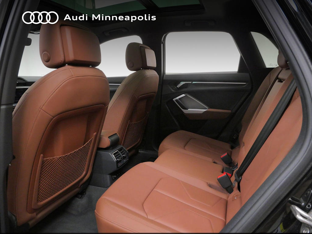 Thumbnail: 2020 Audi Q3 - 7