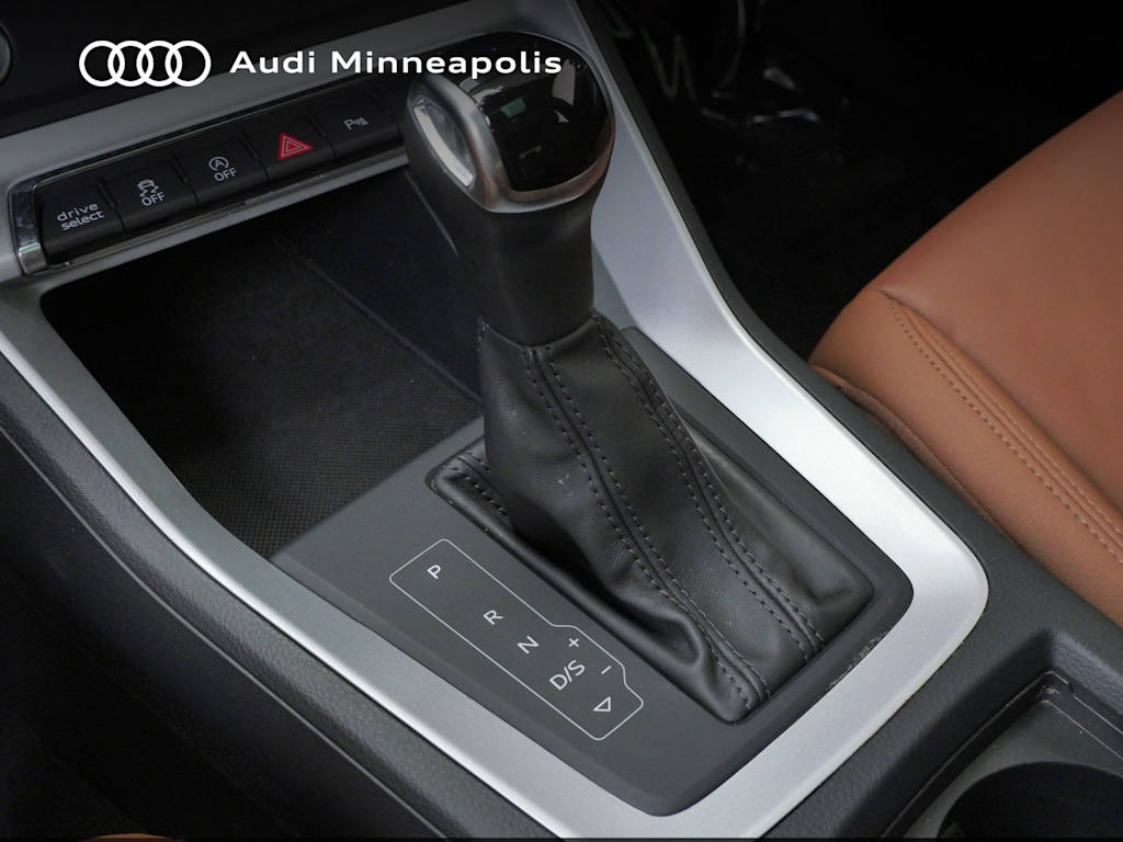Thumbnail: 2020 Audi Q3 - 9