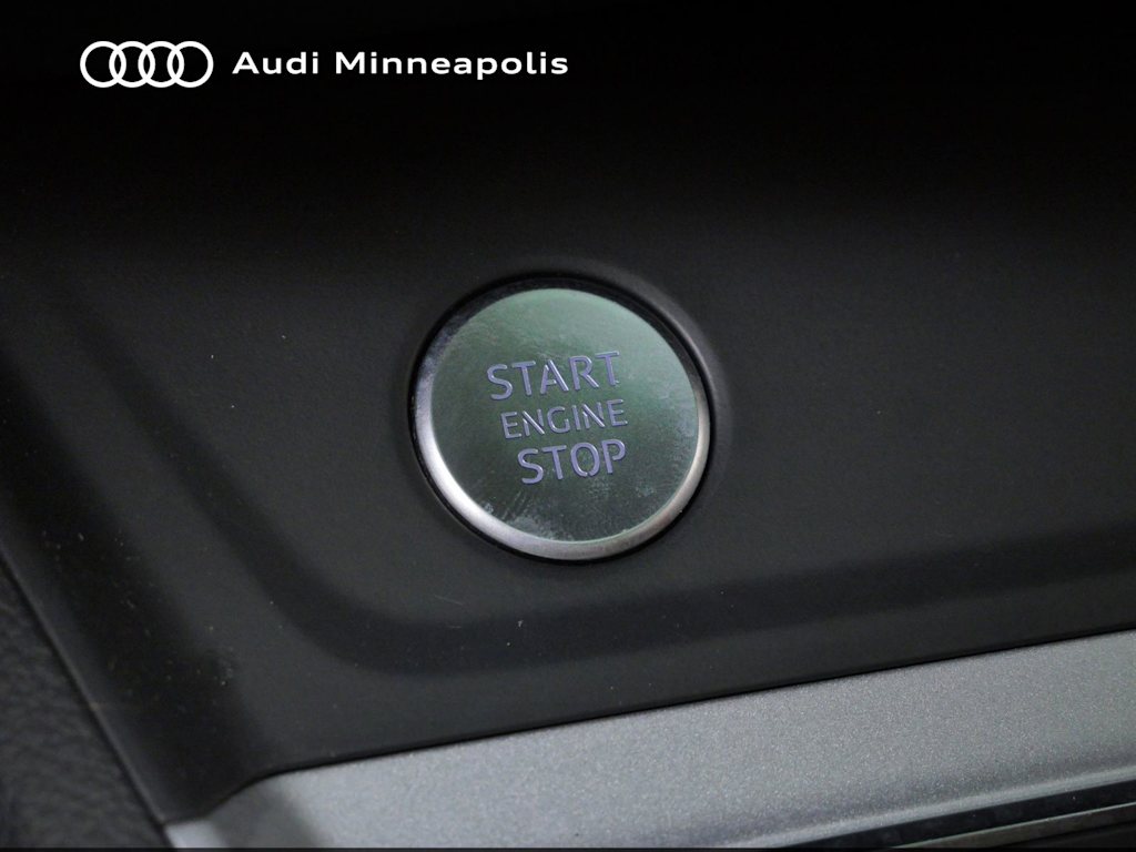 Thumbnail: 2020 Audi Q3 - 24