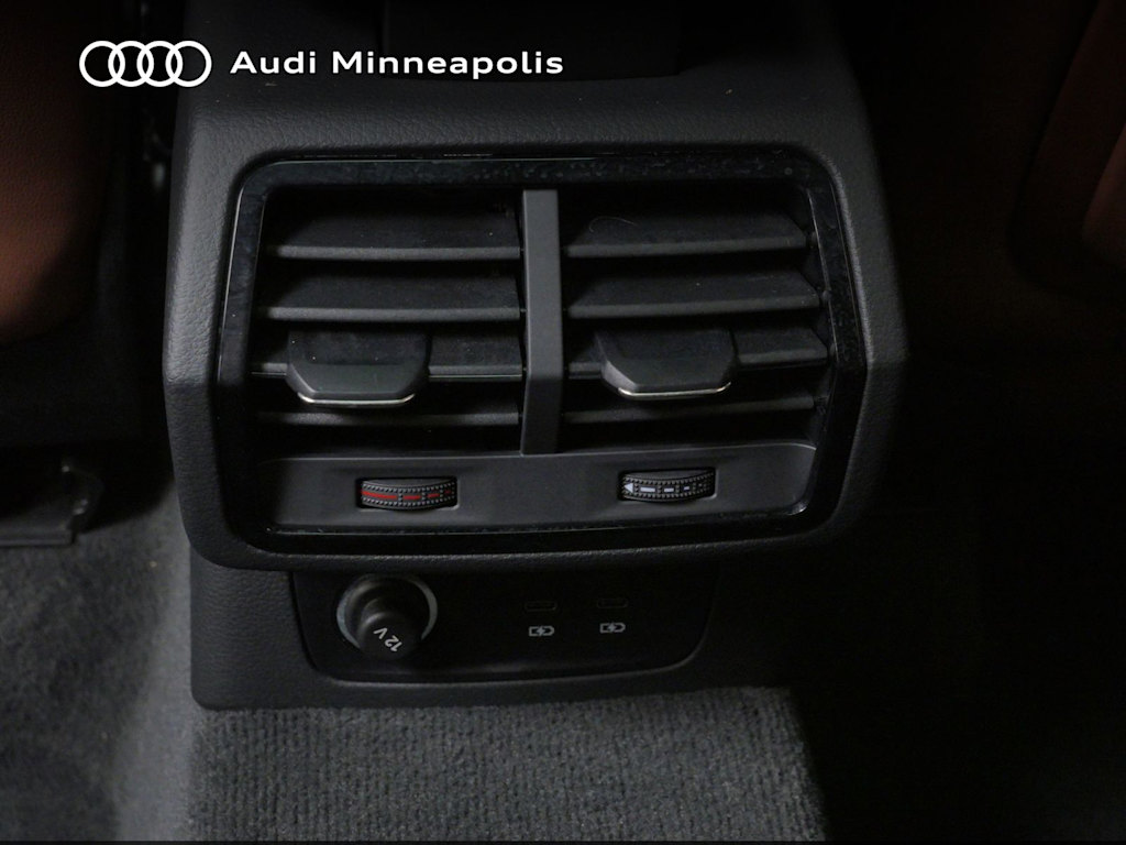 Thumbnail: 2020 Audi Q3 - 19
