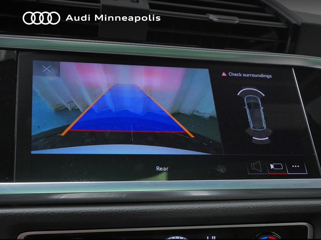 Thumbnail: 2023 Audi Q3 - 27