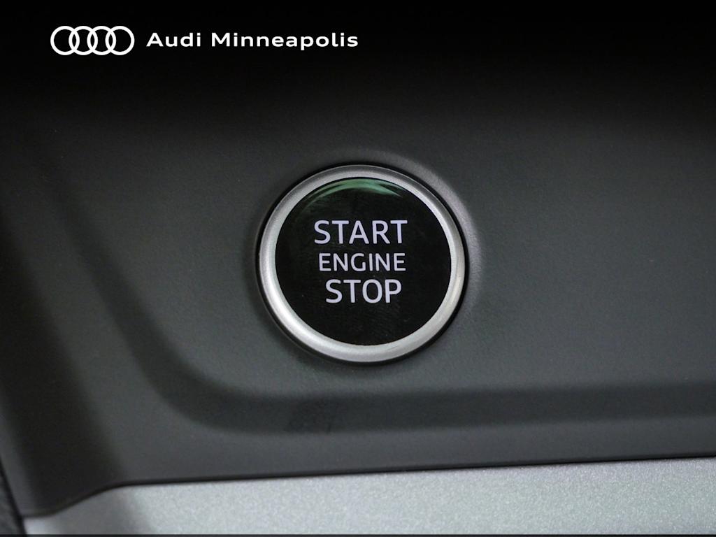 Thumbnail: 2023 Audi Q3 - 23