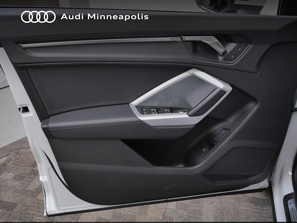 Thumbnail: 2023 Audi Q3 - 14