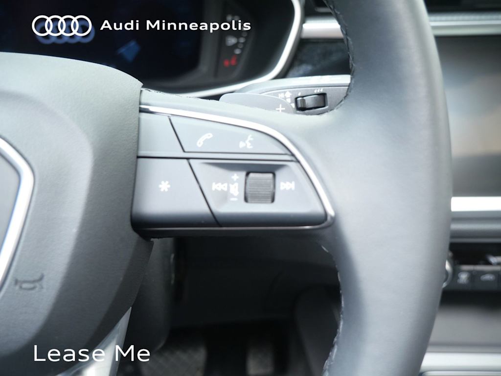 Thumbnail: 2025 Audi Q3 - 19