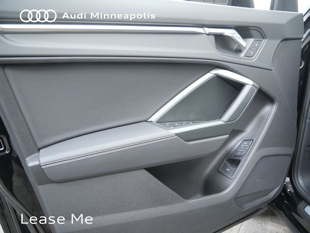 Thumbnail: 2025 Audi Q3 - 14