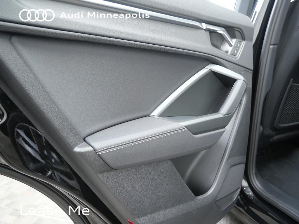 Thumbnail: 2025 Audi Q3 - 16