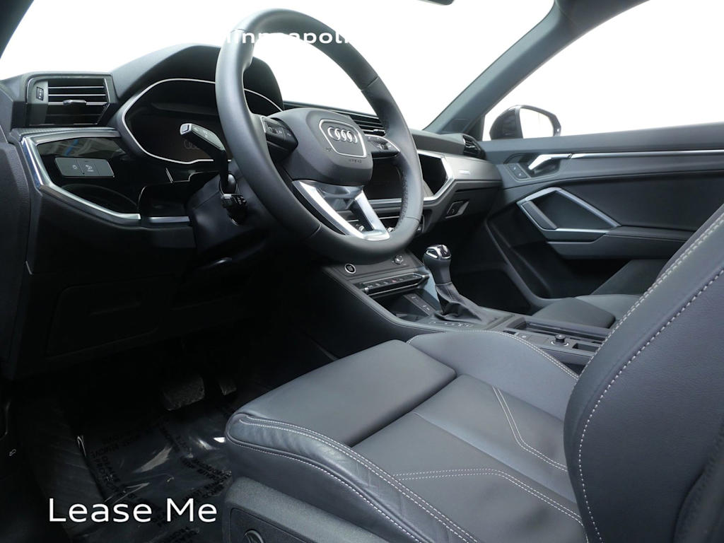 Thumbnail: 2025 Audi Q3 - 2