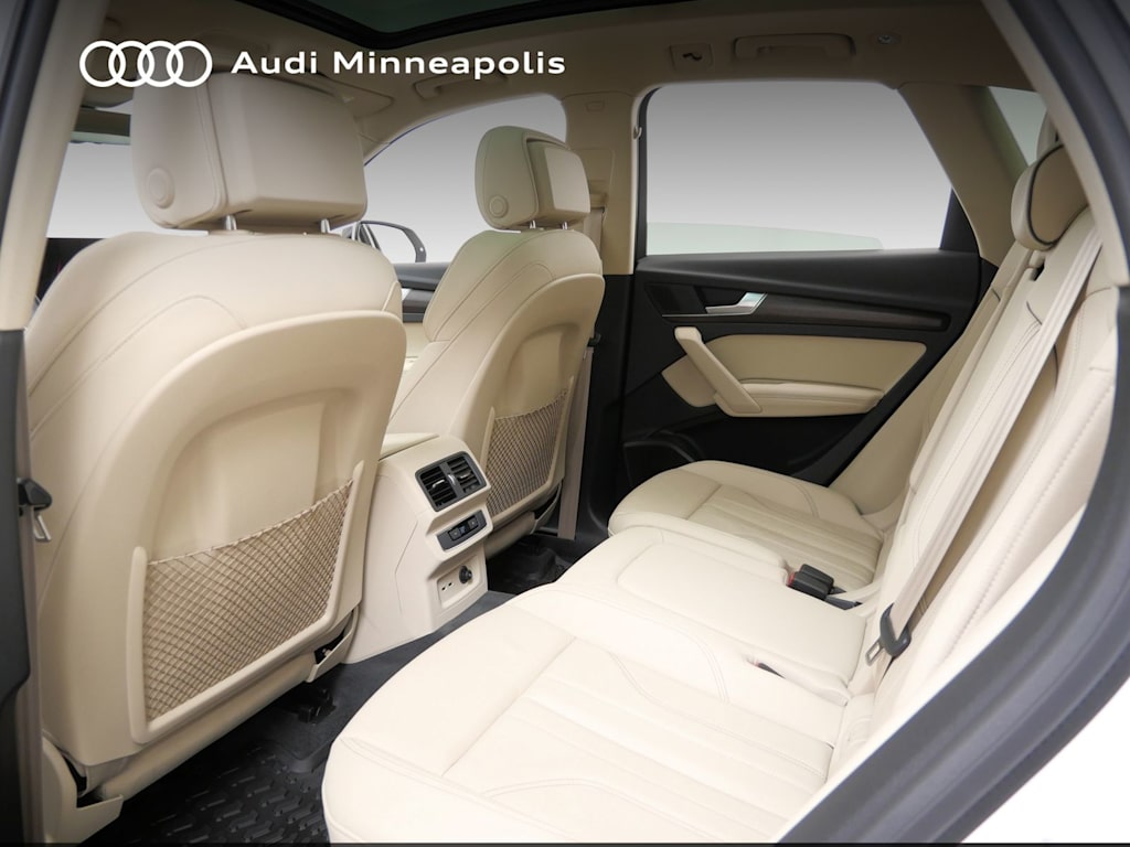 Thumbnail: 2024 Audi Q5 - 9