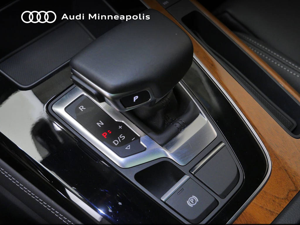 Thumbnail: 2024 Audi Q5 - 11