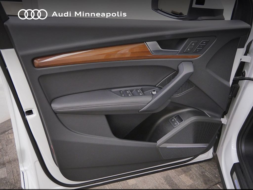 Thumbnail: 2024 Audi Q5 - 15