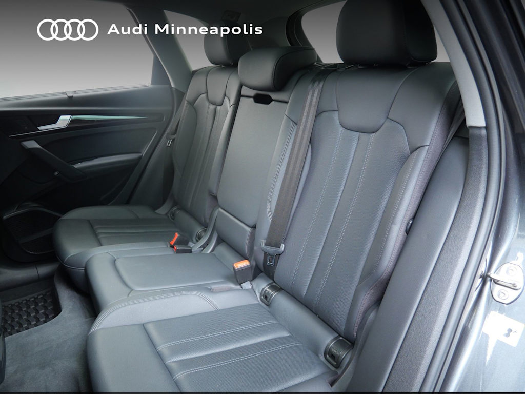 Thumbnail: 2020 Audi Q5 - 8