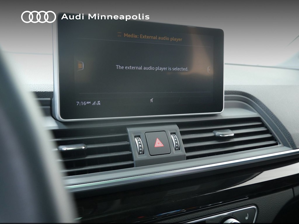 Thumbnail: 2020 Audi Q5 - 23