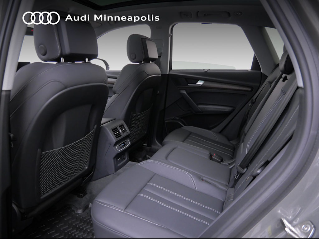 Thumbnail: 2024 Audi Q5 - 9
