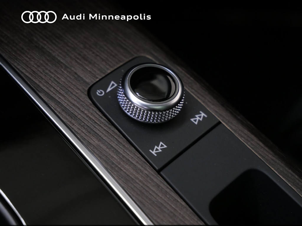 Thumbnail: 2024 Audi Q5 - 26
