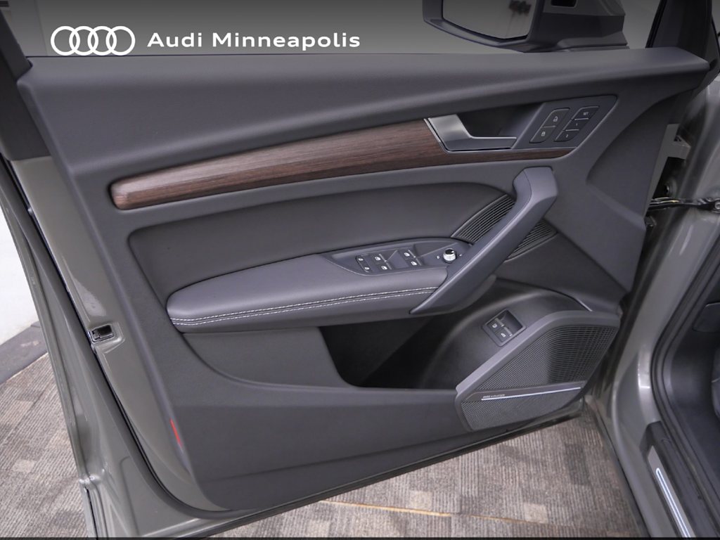 Thumbnail: 2024 Audi Q5 - 15