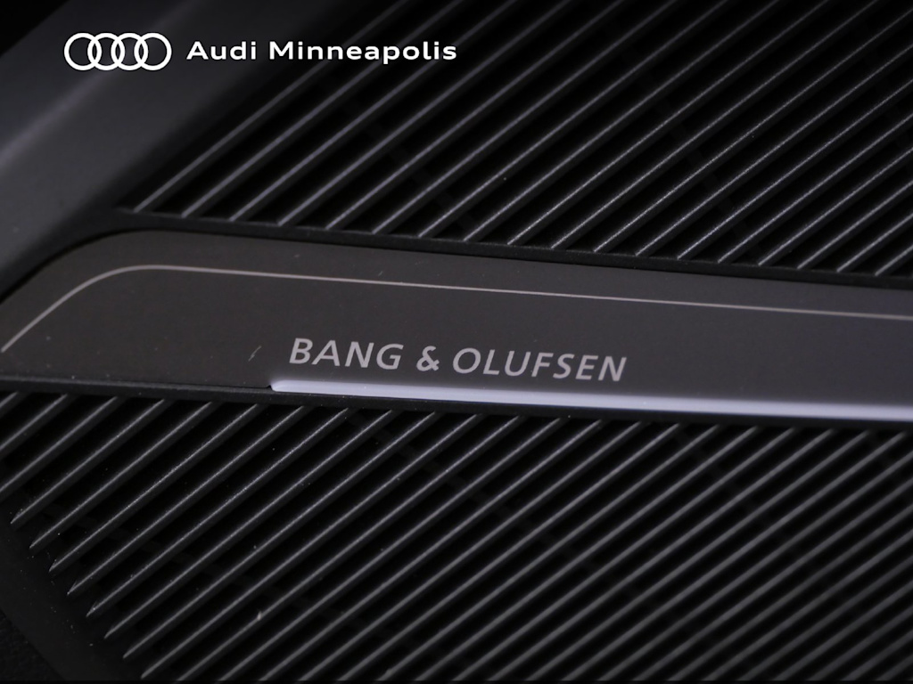 Thumbnail: 2024 Audi Q5 - 7