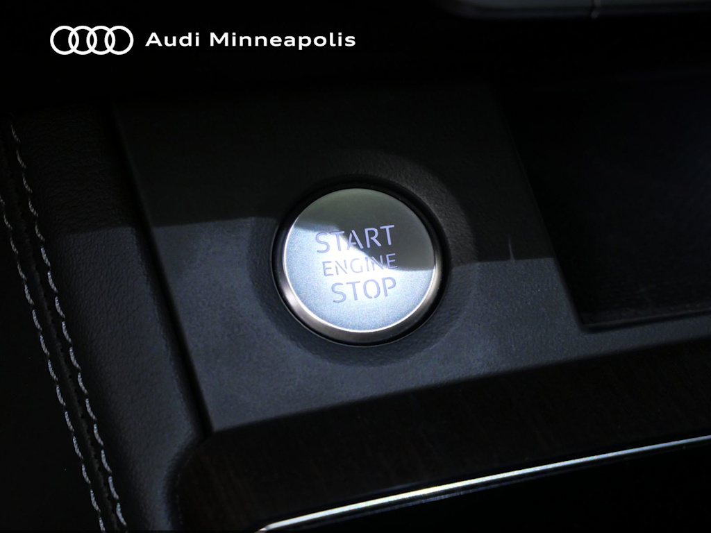 Thumbnail: 2023 Audi Q5 - 25