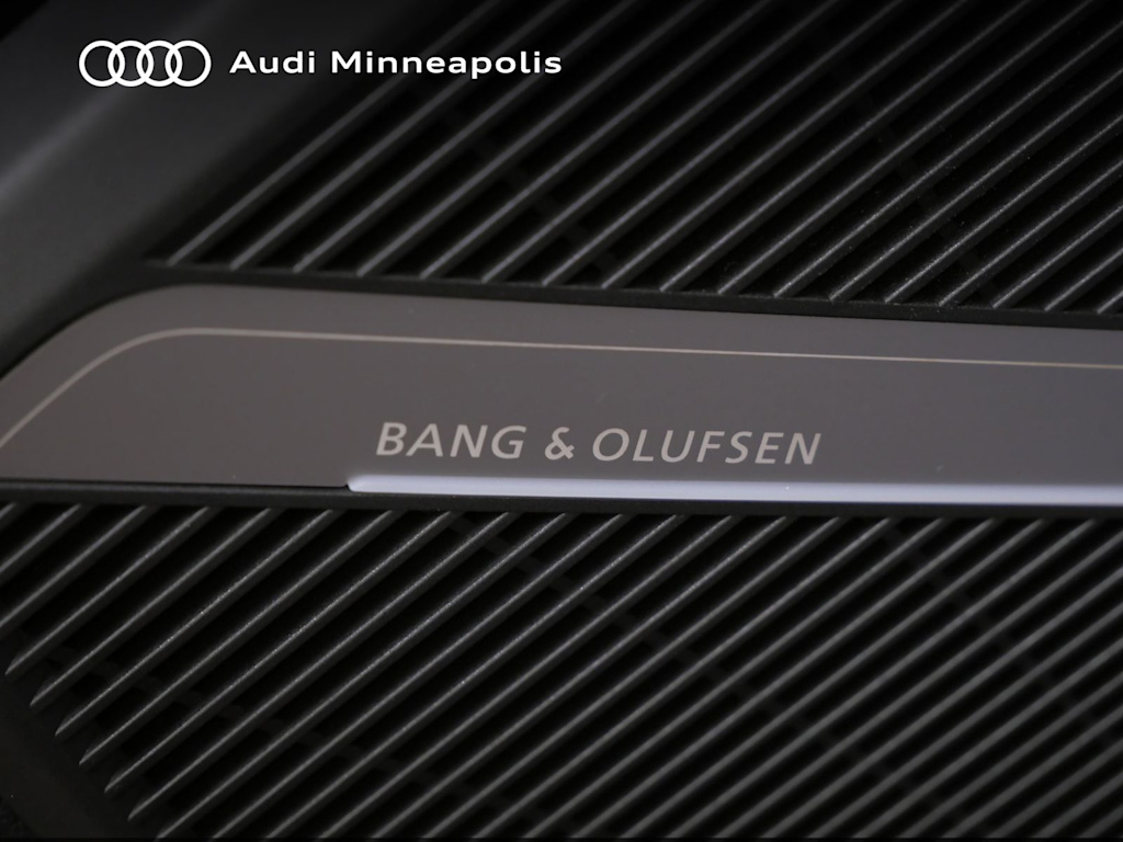 Thumbnail: 2023 Audi Q5 - 7