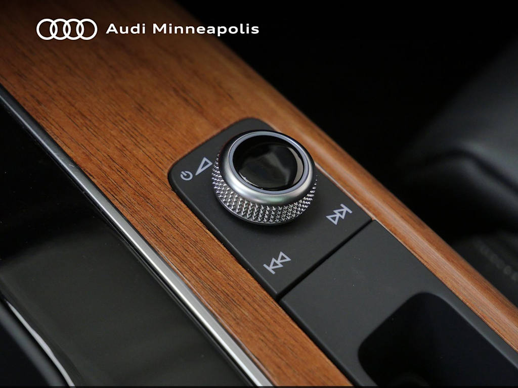 Thumbnail: 2023 Audi Q5 - 25