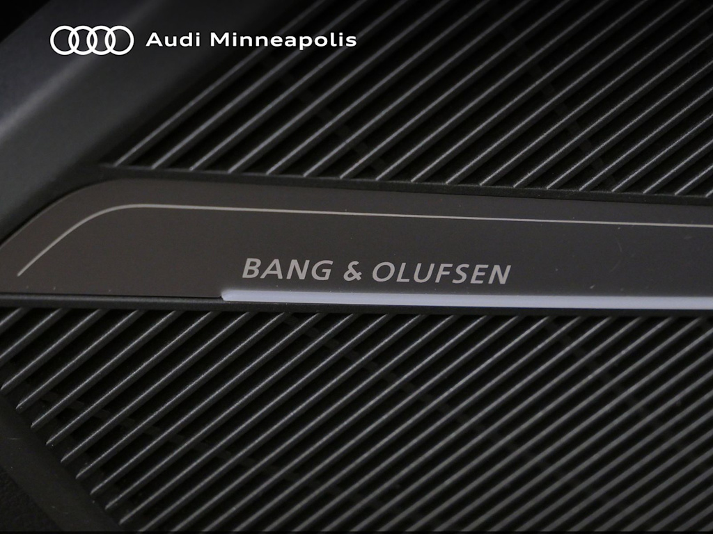 Thumbnail: 2023 Audi Q5 - 7