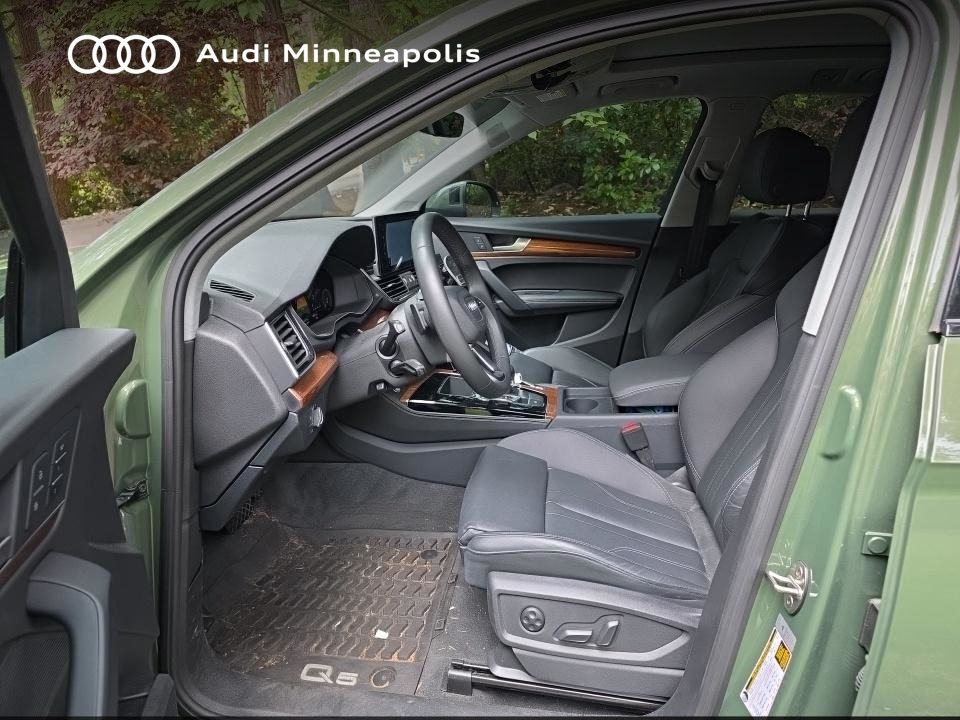 Thumbnail: 2023 Audi Q5 - 7