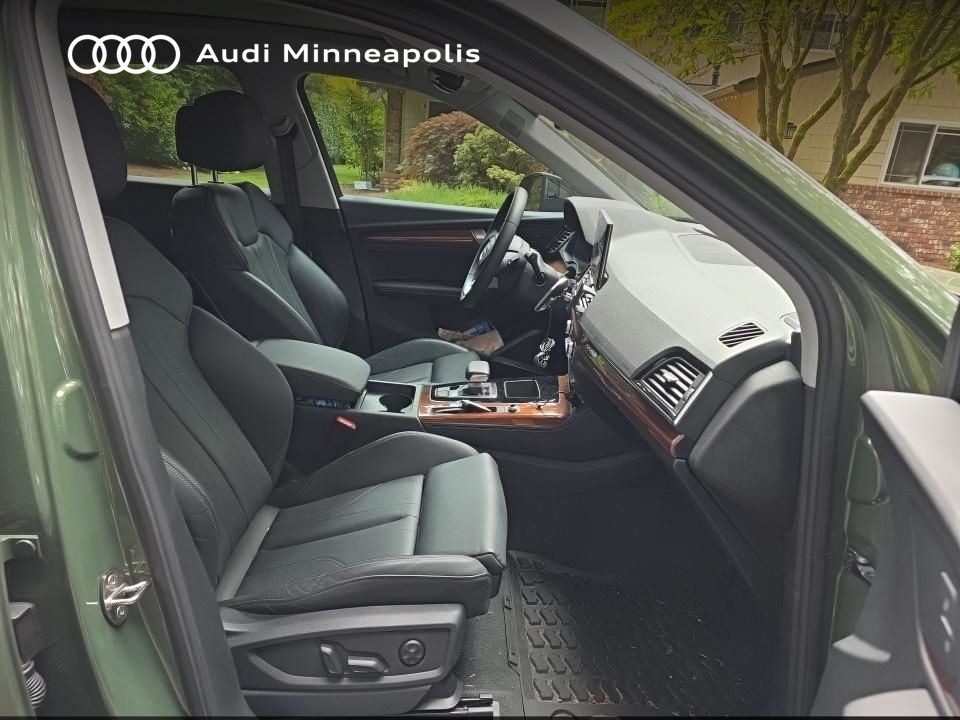 Thumbnail: 2023 Audi Q5 - 6