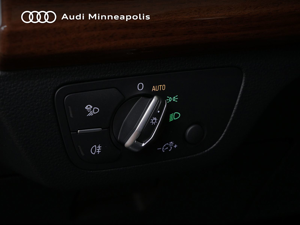 Thumbnail: 2023 Audi Q5 - 12