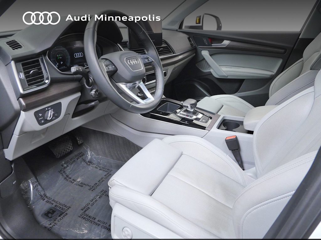 Thumbnail: 2023 Audi Q5 - 8