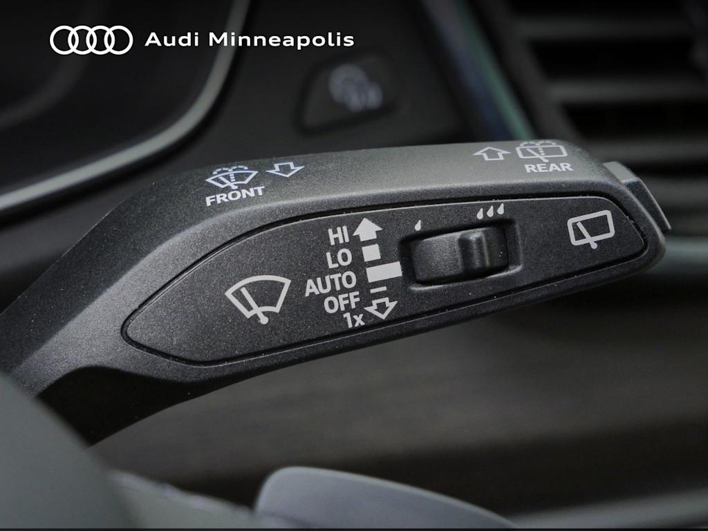 Thumbnail: 2023 Audi Q5 - 11