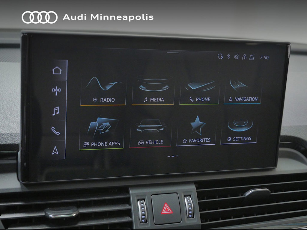 Thumbnail: 2023 Audi Q5 - 10