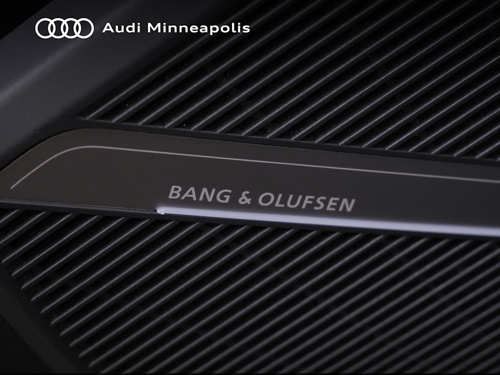 Thumbnail: 2023 Audi Q5 - 7