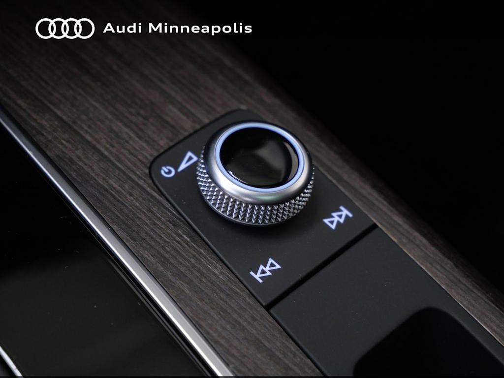 Thumbnail: 2023 Audi Q5 - 25